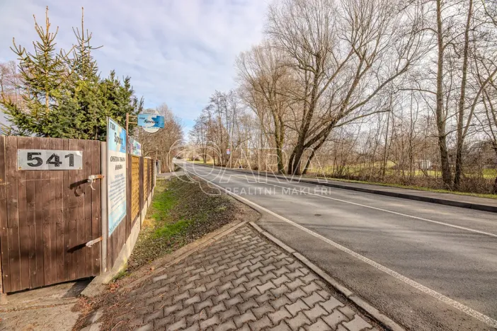 Pronájem obchodního prostoru, Vestec, Vestecká, 252 m2