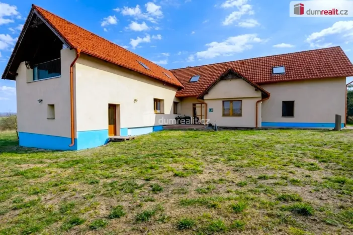 Prodej rodinného domu, Hostín, 210 m2