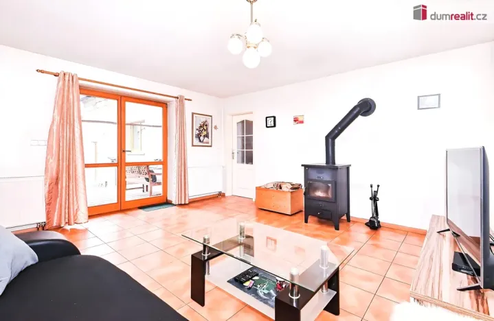 Prodej rodinného domu, Hostín, 210 m2