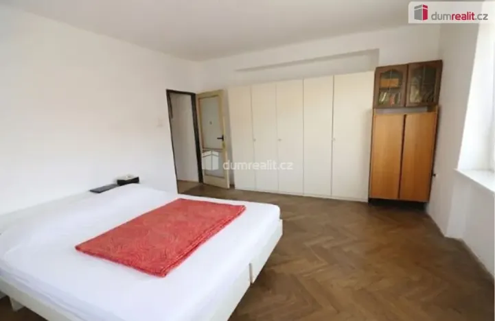 Prodej bytu 2+1, Karlovy Vary, nábřeží Jana Palacha, 63 m2