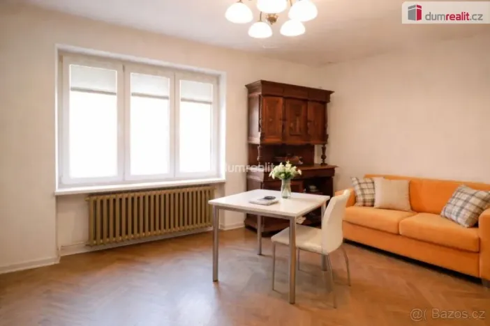 Prodej bytu 2+1, Karlovy Vary, nábřeží Jana Palacha, 63 m2