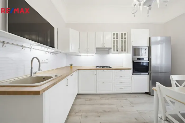 Prodej bytu 2+1, Karlovy Vary, Koptova, 78 m2