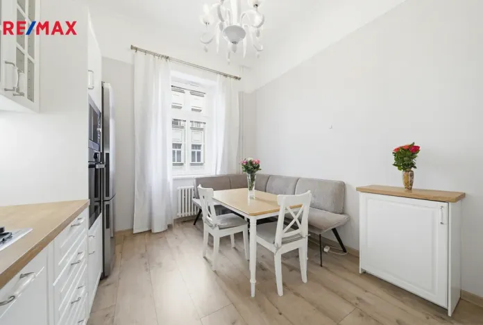 Prodej bytu 2+1, Karlovy Vary, Koptova, 78 m2