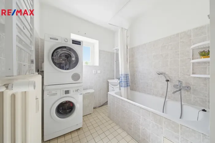 Prodej bytu 2+1, Karlovy Vary, Koptova, 78 m2