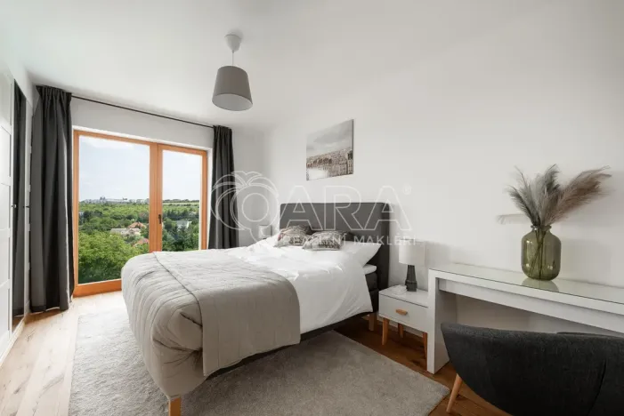 Prodej rodinného domu, Statenice, Nad Vinicí, 219 m2