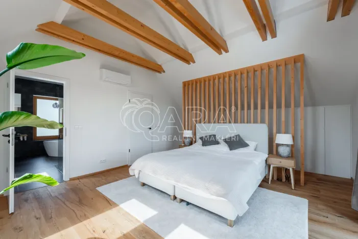 Prodej rodinného domu, Statenice, Nad Vinicí, 219 m2