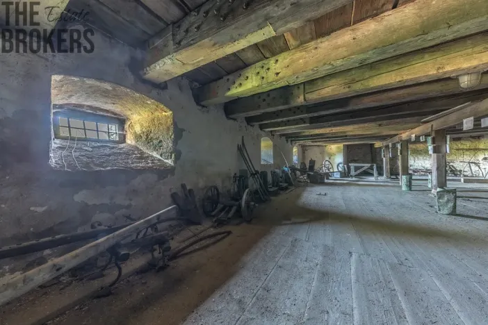 Prodej komerční, Buzice, 1800 m2