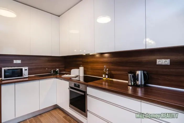 Pronájem bytu 2+kk, Praha - Střížkov, Zakšínská, 52 m2