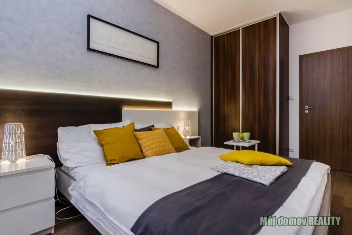 Pronájem bytu 2+kk, Praha - Střížkov, Zakšínská, 52 m2