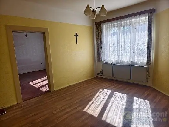 Prodej rodinného domu, Komořany, 75 m2