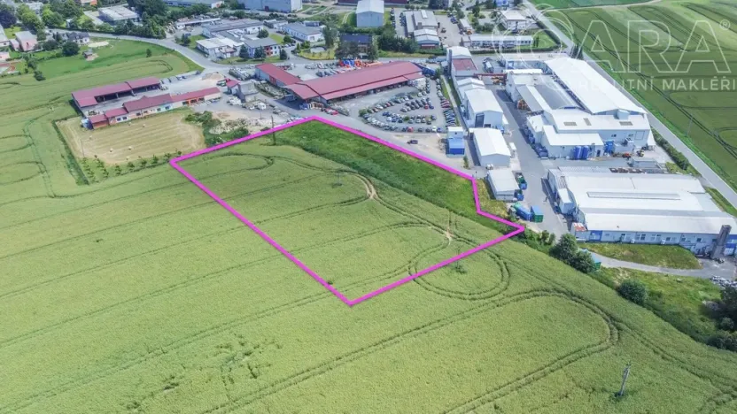 Prodej komerčního pozemku, Dolní Kralovice, 10347 m2