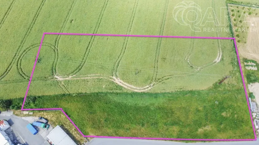 Prodej komerčního pozemku, Dolní Kralovice, 10347 m2