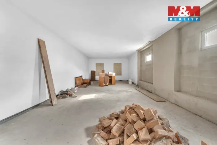 Prodej rodinného domu, Chomutice, 260 m2