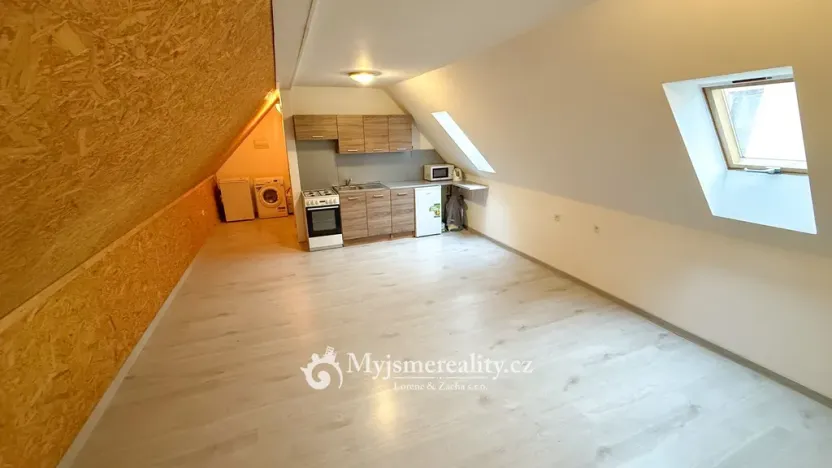 Prodej - jiné, Znojmo - Konice, 98 m2