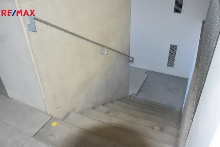 Pronájem bytu 1+kk, Znojmo, Jarošova, 33 m2