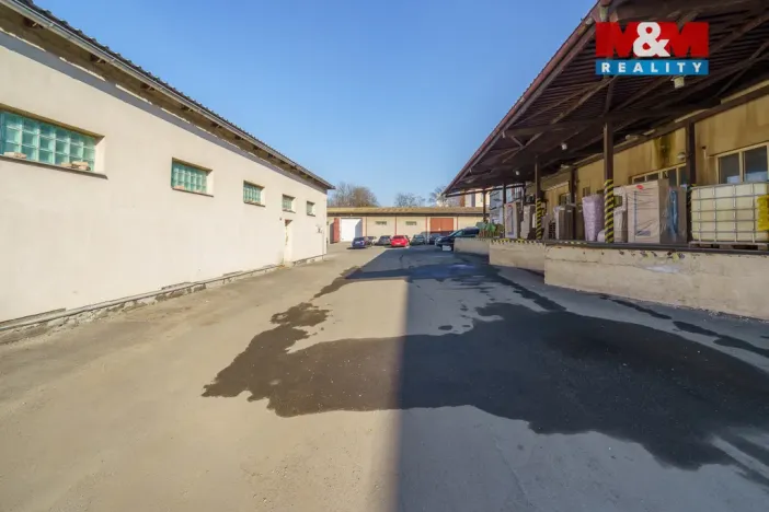 Prodej obchodního prostoru, Teplice, Libušina, 760 m2