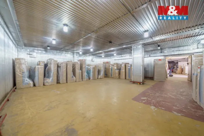 Prodej obchodního prostoru, Teplice, Libušina, 760 m2