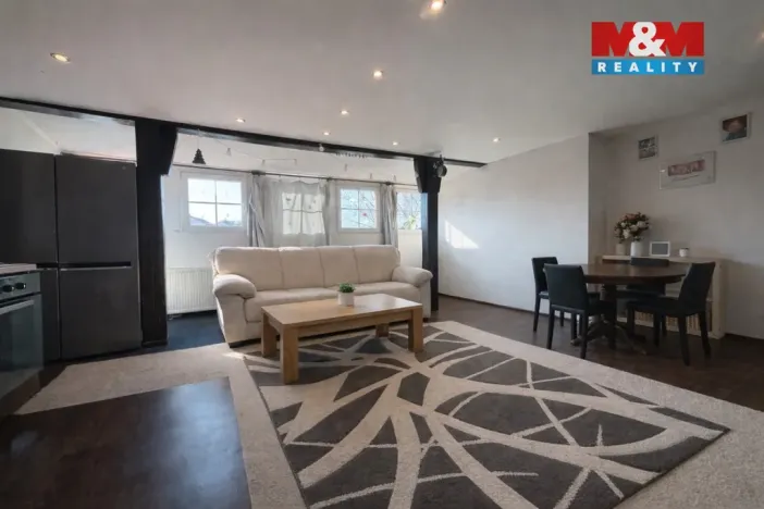 Prodej obchodního prostoru, Teplice, Libušina, 760 m2