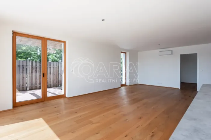 Prodej rodinného domu, Statenice, Nad Vinicí, 270 m2