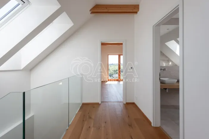 Prodej rodinného domu, Statenice, Nad Vinicí, 270 m2