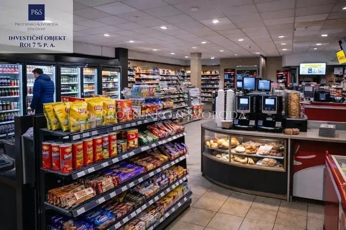 Prodej komerční nemovitosti, Hradec Králové, 100 m2