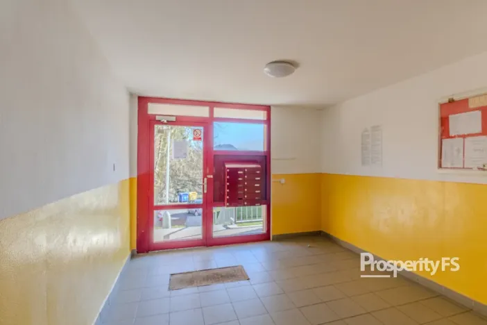 Pronájem bytu 1+1, Ústí nad Labem - Neštěmice, Hluboká, 37 m2