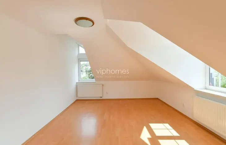 Pronájem vily, Praha - Stodůlky, Ke Koh-i-nooru, 300 m2