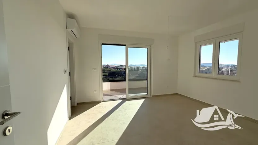 Prodej bytu 4+kk, Tribunj, Chorvatsko, 95 m2