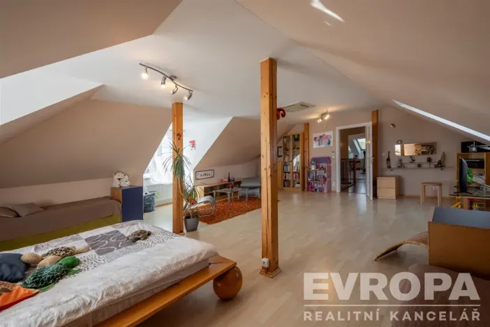 Prodej rodinného domu, Psáry, Pod Skalkou, 363 m2