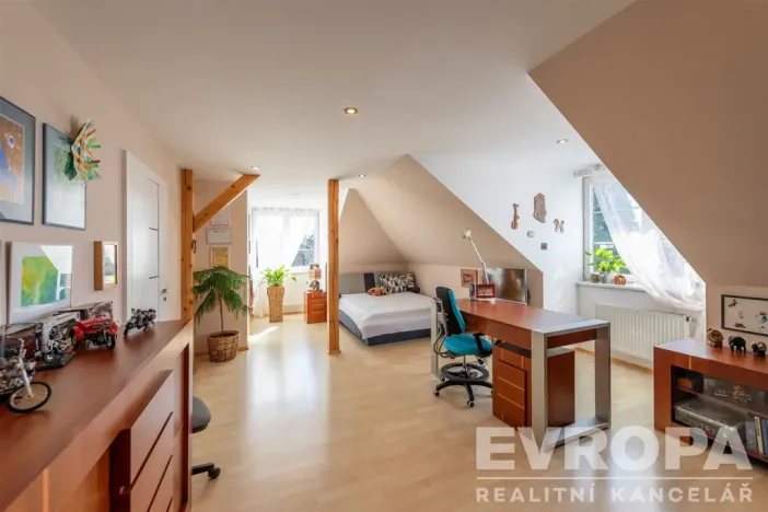 Prodej rodinného domu, Psáry, Pod Skalkou, 363 m2