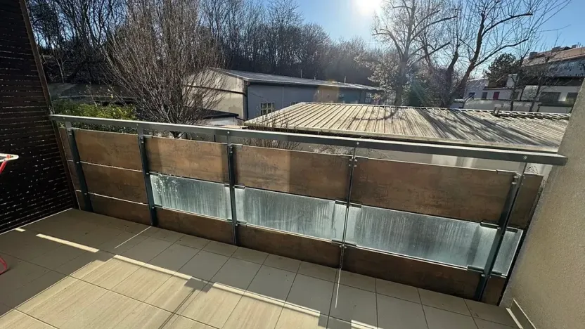 Pronájem bytu 1+kk, Praha - Libeň, V mezihoří, 35 m2