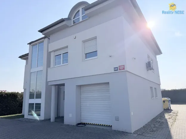 Pronájem vily, Praha - Kunratice, Vídeňská, 350 m2