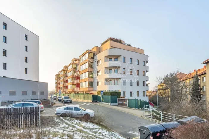 Pronájem bytu 2+1, Praha - Strašnice, Strančická, 49 m2