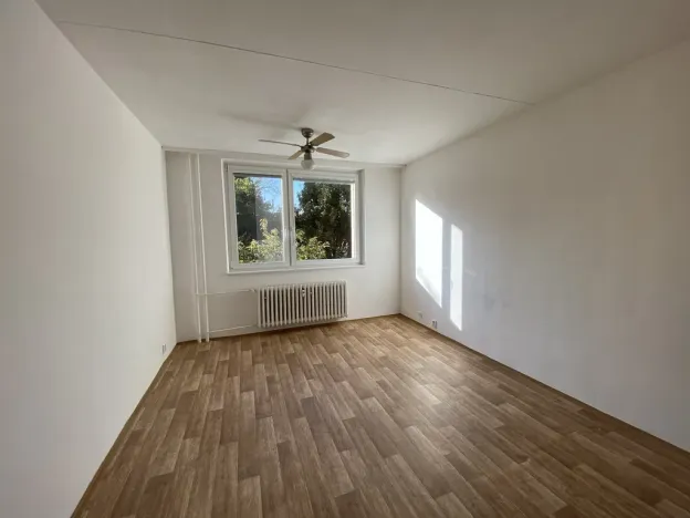 Pronájem bytu 1+kk, Brno - Královo Pole, Herčíkova, 29 m2