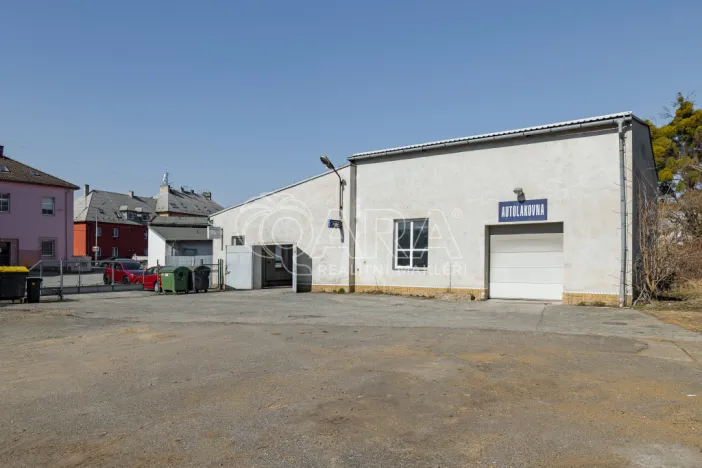 Pronájem výrobních prostor, Nový Jičín, Riegrova, 2293 m2