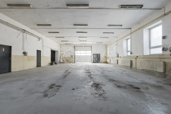 Pronájem výrobních prostor, Nový Jičín, Riegrova, 2293 m2