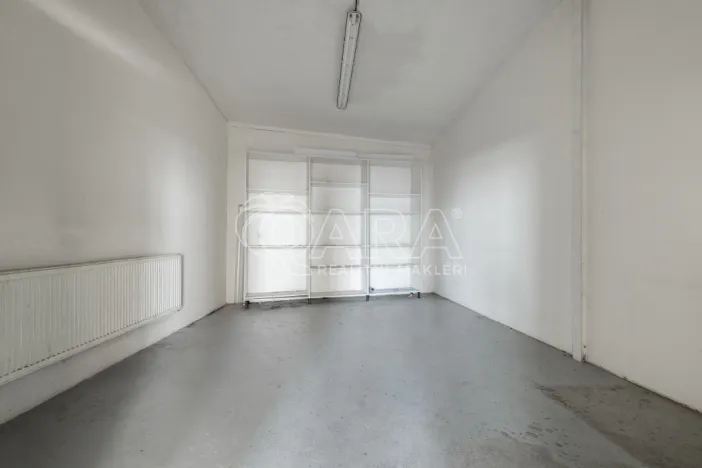 Pronájem výrobních prostor, Nový Jičín, Riegrova, 2293 m2