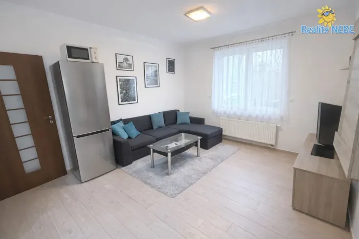 Pronájem bytu 2+kk, Praha - Horní Počernice, V javorech, 55 m2