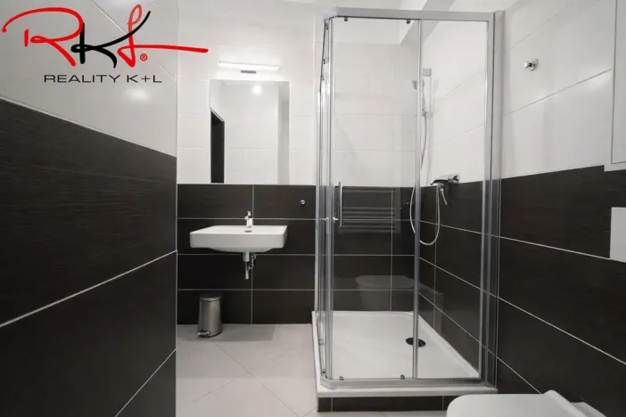 Pronájem bytu 1+kk, Praha - Dolní Měcholupy, Honzíkova, 30 m2