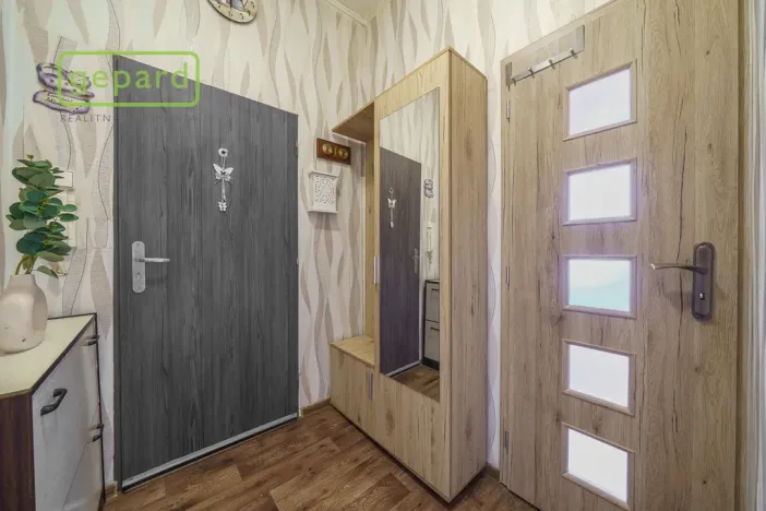 Prodej bytu 1+1, Karlovy Vary, Jabloňová, 38 m2