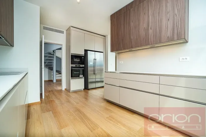 Pronájem bytu 4+kk, Praha - Smíchov, Holečkova, 207 m2