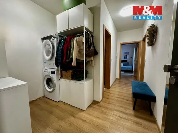 Pronájem bytu 2+kk, Pardubice - Pardubičky, Východní, 52 m2