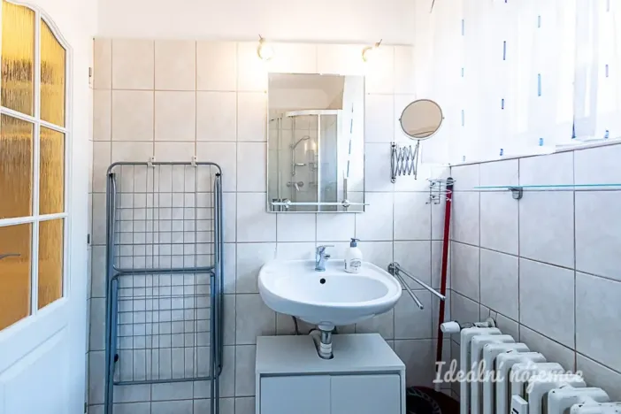 Pronájem bytu 2+kk, Praha, Novorossijská, 35 m2