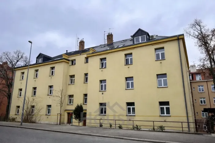 Prodej bytu 1+kk, Praha - Žižkov, V domově, 25 m2