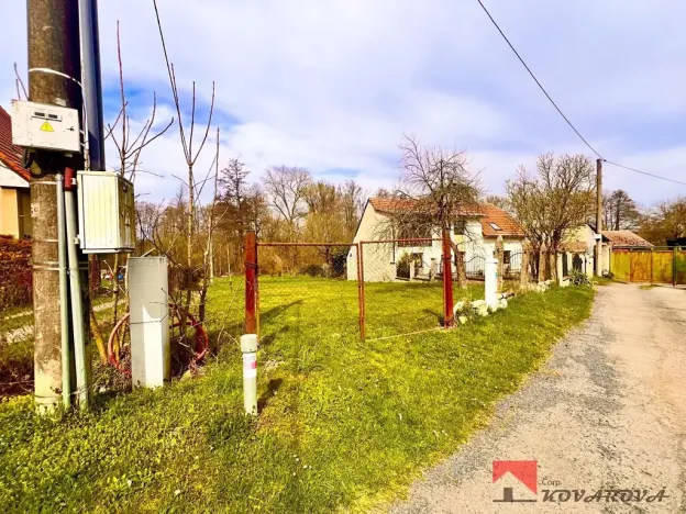 Prodej pozemku pro bydlení, Malý Újezd, 966 m2