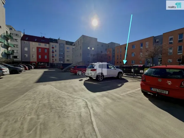 Pronájem garáže, Plzeň - Jižní Předměstí, Poděbradova, 12 m2