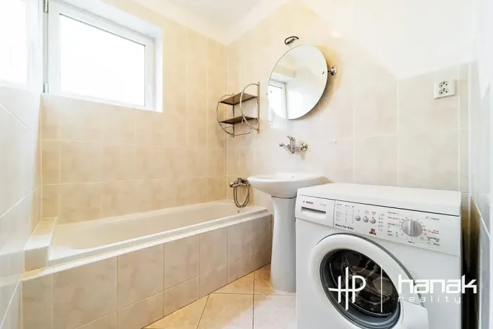 Prodej bytu 3+1, Křelov-Břuchotín, Sluneční, 85 m2