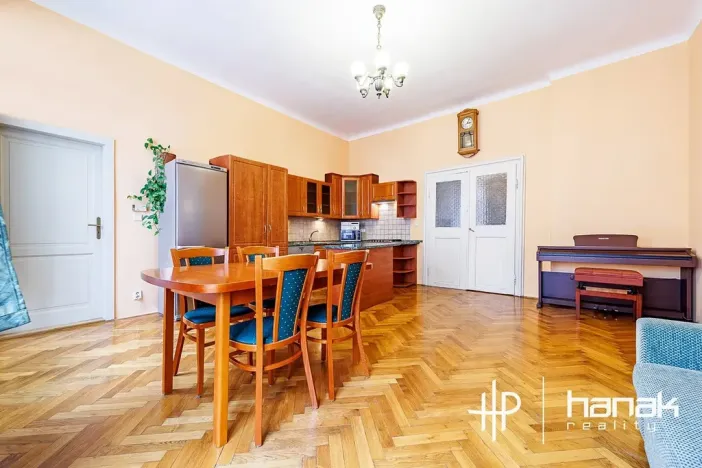 Prodej kanceláře, Olomouc, Univerzitní, 88 m2