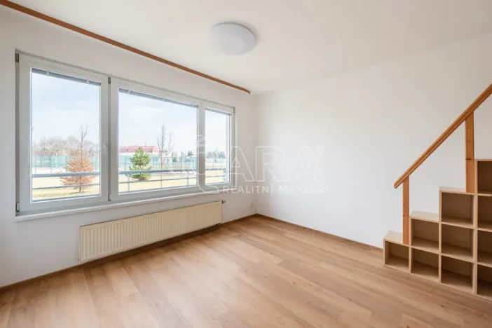 Pronájem bytu 1+kk, Praha - Zličín, Sazovická, 29 m2