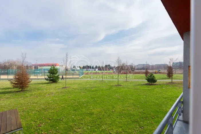 Pronájem bytu 1+kk, Praha - Zličín, Sazovická, 29 m2